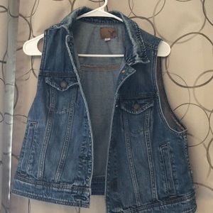 American eagle jean vest